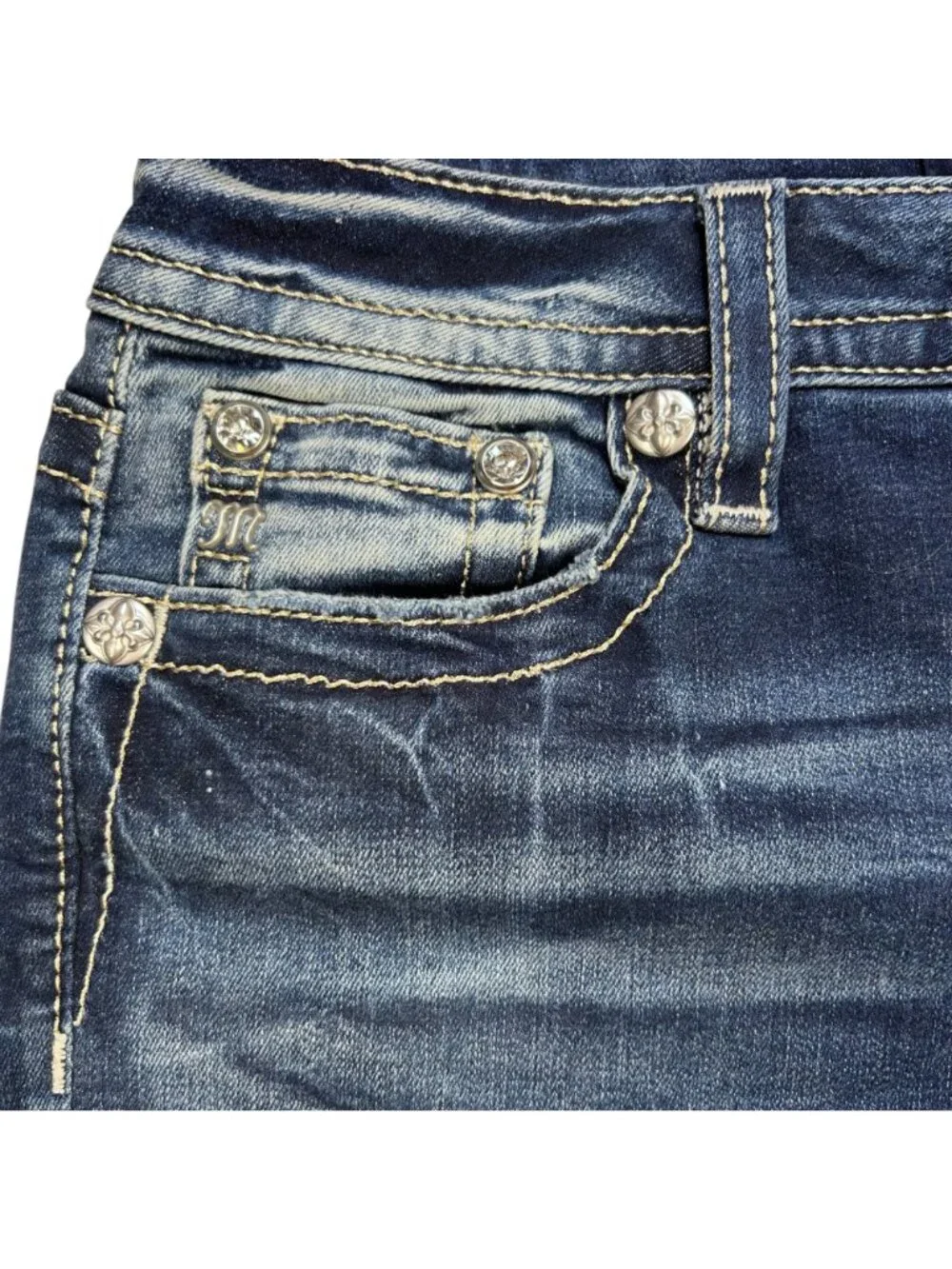 Miss Me 29 Mid-Rise Short Denim Jean Casual Embellished